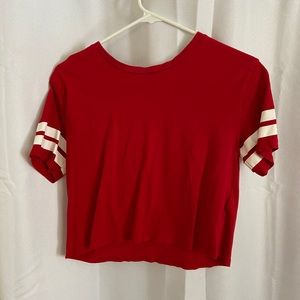 H&M Divided Red Cropped T-shirt